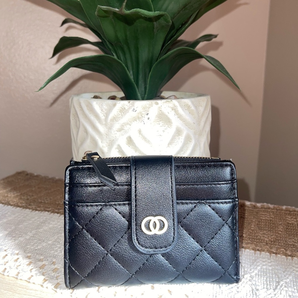 Black Bifold Wallet